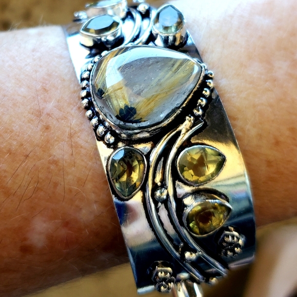 New Golden Rutile and Citrine 925 Silver Cuff Bracelet. - Picture 8 of 16